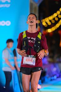 BIB: 100, 5393
                            <button type="button" onclick="openModal(21769539)" class="btn btn-primary btn-sm float-right btn-popup" data-toggle="modal" data-target=".modal-high-quality">
                        <i class="fas fa-shopping-cart"></i> Add to Cart
                    </button>
                                            <button type="button" onclick="isThisMe(21769539, true)" class="btn btn-success btn-sm float-right btn-popup btn-isme hidden" data-toggle="tooltip" data-placement="bottom" title="นี่คือรูปของคุณใช่ไหม คลิกที่นี่เพื่อเอาเข้าอัลบั้ม">
                        <i class="fas fa-plus"></i> Add to album
                    </button>
                    <button type="button" onclick="isThisMe(21769539, false)" class="btn btn-warning btn-sm float-right btn-popup btn-isnotme hidden">
                        <i class="fas fa-ban"></i> Remove from album
                    </button>